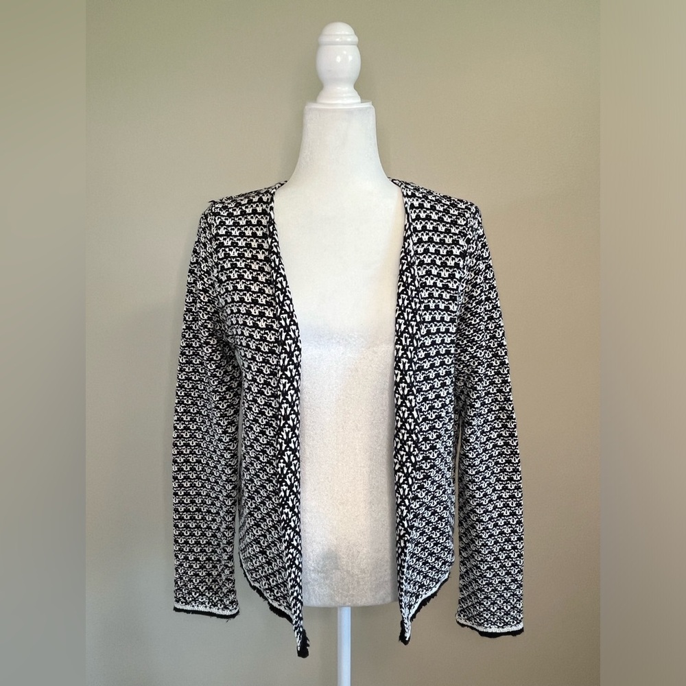 Burton of London Black and White Knitted Open Sweater